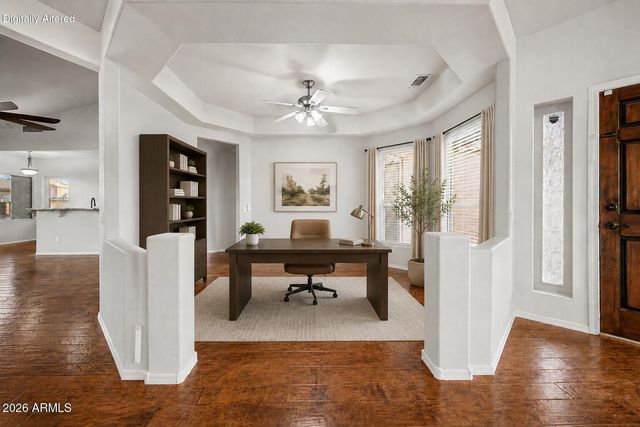 407 W SAGEBRUSH Street, Gilbert, AZ 85233