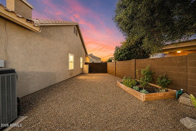 407 W SAGEBRUSH Street, Gilbert, AZ 85233