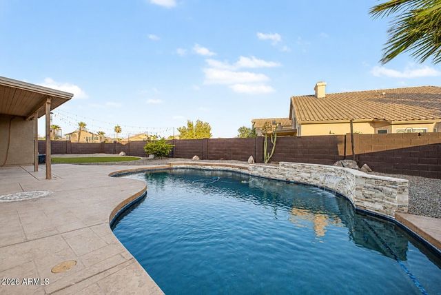 407 W SAGEBRUSH Street, Gilbert, AZ 85233