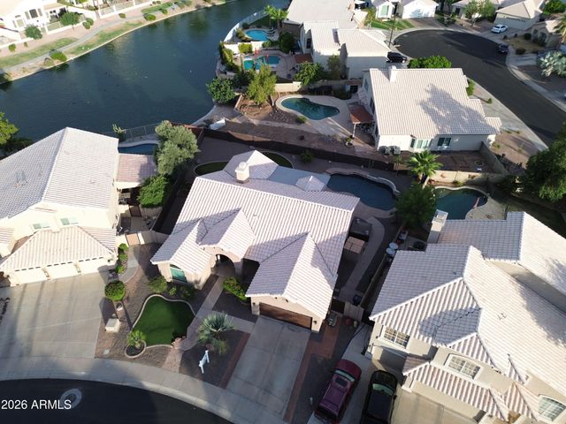 407 W SAGEBRUSH Street, Gilbert, AZ 85233