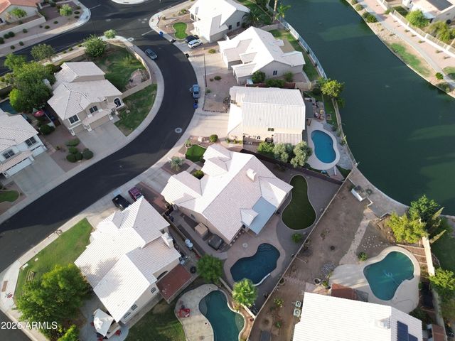 407 W SAGEBRUSH Street, Gilbert, AZ 85233
