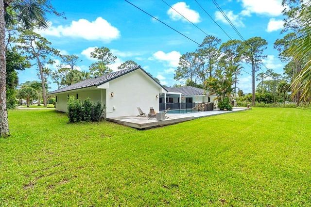 14756 Stirrup Lane, Wellington, FL 33414