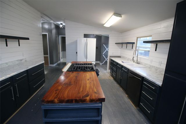 10188 Gaillard Lake, Wills Point, TX 75169