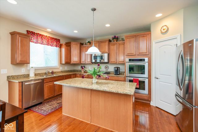 15920 Viking Lair Road, Westfield, IN 46074