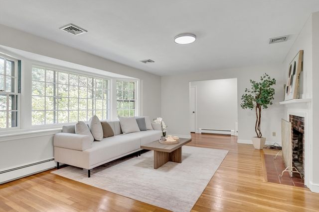 21 Wayland Hills Rd.,, Wayland, MA 01778