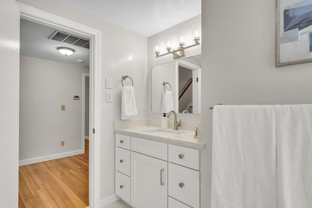 21 Wayland Hills Rd.,, Wayland, MA 01778