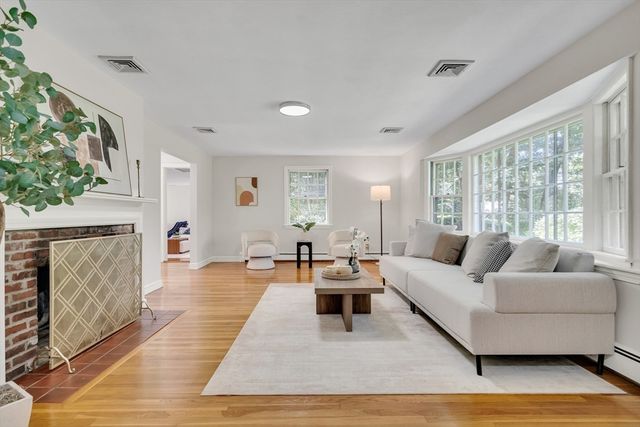 21 Wayland Hills Rd.,, Wayland, MA 01778