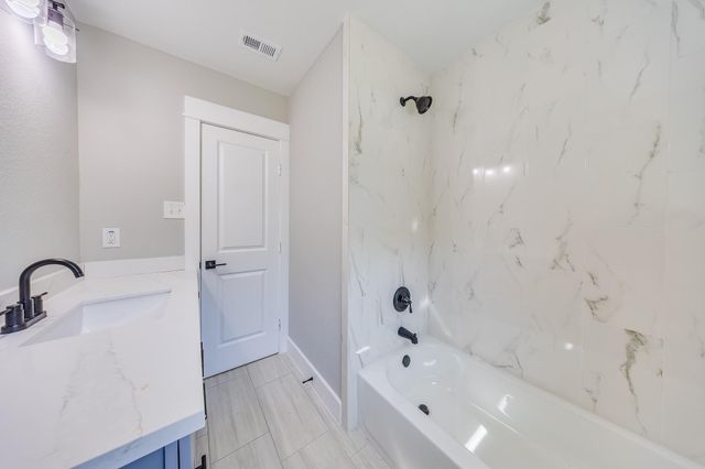 6201 Carew Street, Houston, TX 77074