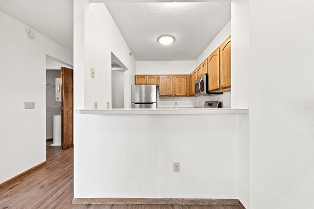 7440 Edinborough Way 4116, Edina, MN 55435