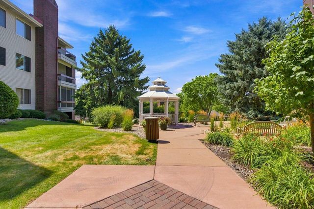 7440 Edinborough Way 4116, Edina, MN 55435
