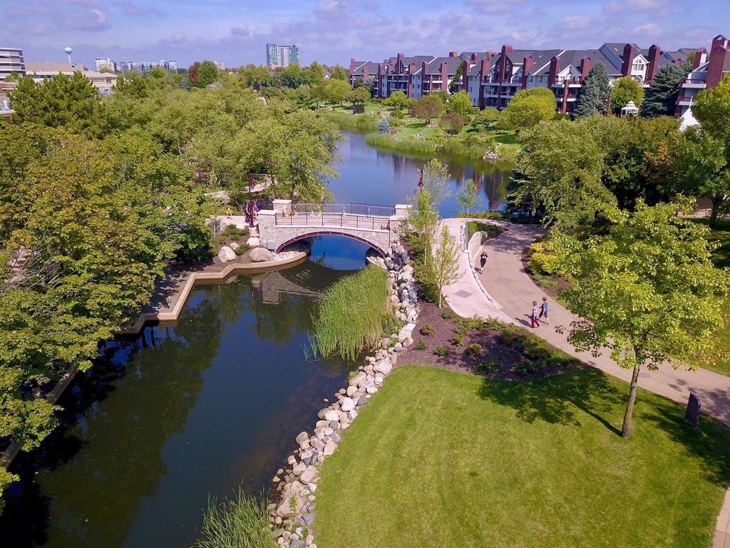 7440 Edinborough Way 4116, Edina, MN 55435