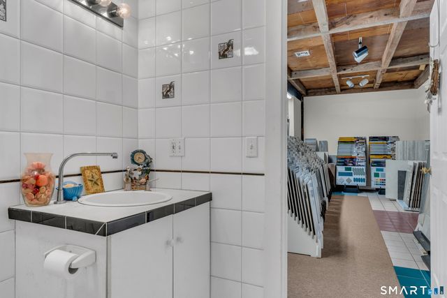 51 Mill Road, Guilford, CT 06437