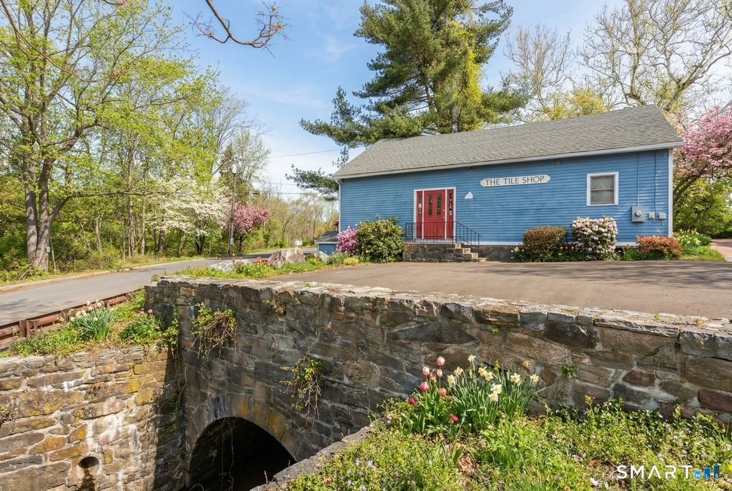 51 Mill Road, Guilford, CT 06437