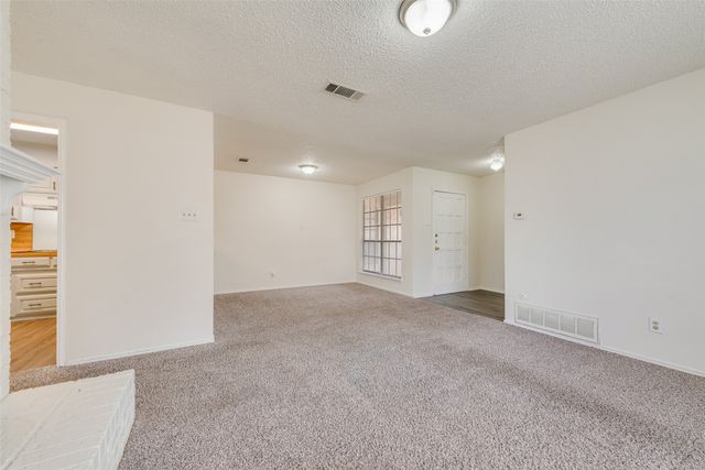 215 Silver Creek Drive, Duncanville, TX 75137