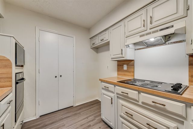 215 Silver Creek Drive, Duncanville, TX 75137