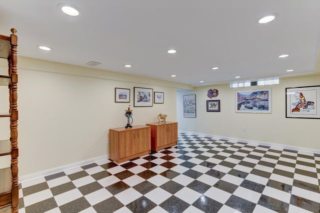 9036 Orchard Drive, Highland, IN 46322
