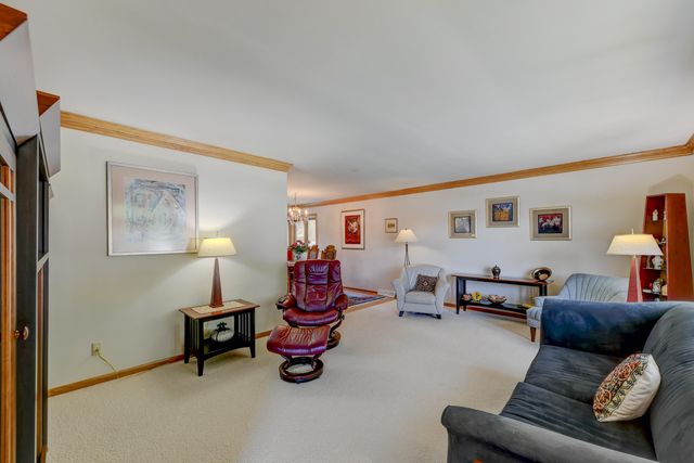 9036 Orchard Drive, Highland, IN 46322