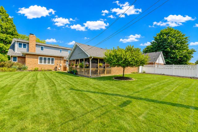 9036 Orchard Drive, Highland, IN 46322