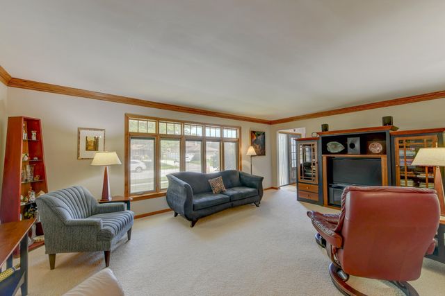 9036 Orchard Drive, Highland, IN 46322