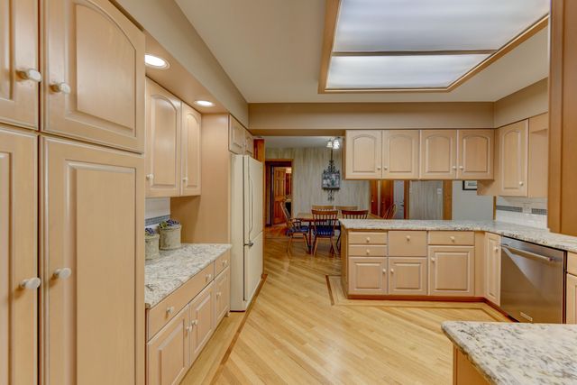 9036 Orchard Drive, Highland, IN 46322