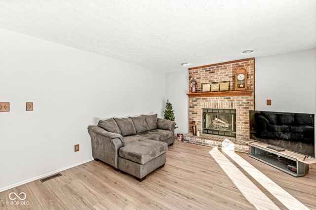 14815 Wheatfield Lane, Carmel, IN 46032