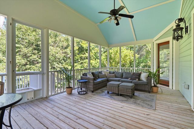 5122 Old Washington Course, Hollywood, SC 29449