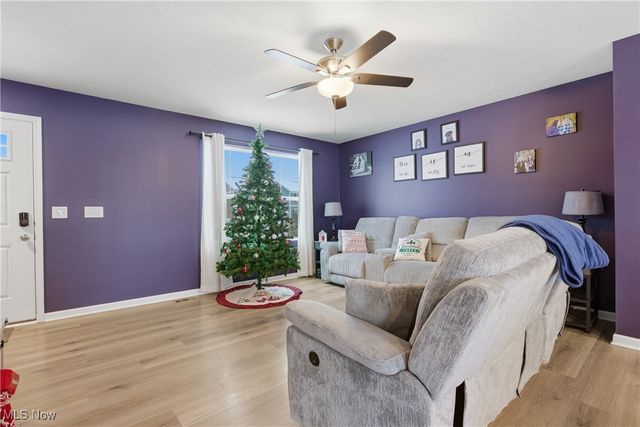 158 River Run Drive, Elyria, OH 44035