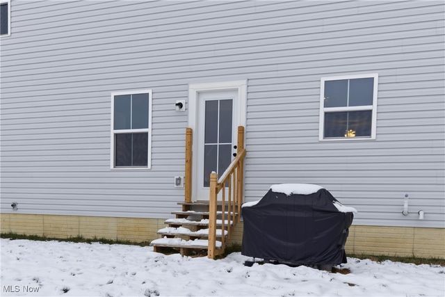 158 River Run Drive, Elyria, OH 44035