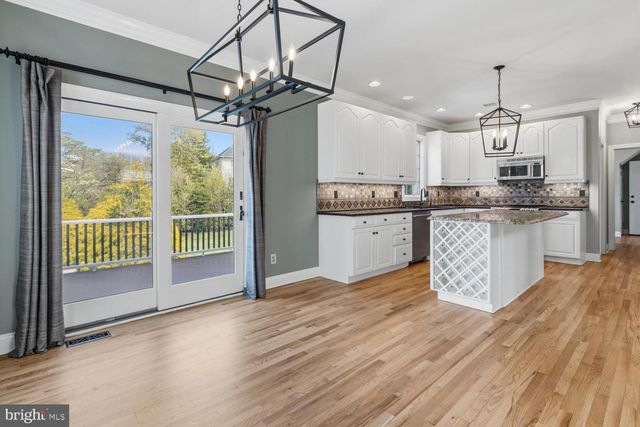1 SAINT ANDREWS CT, New Hope, PA 18938