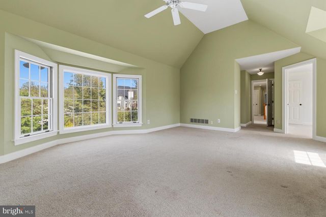 1 SAINT ANDREWS CT, New Hope, PA 18938