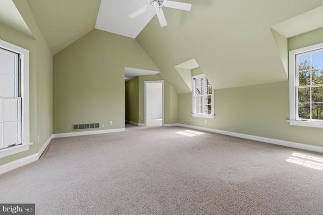 1 SAINT ANDREWS CT, New Hope, PA 18938