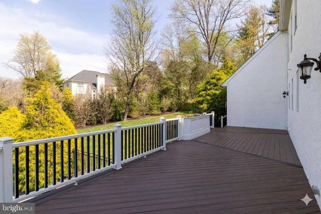 1 SAINT ANDREWS CT, New Hope, PA 18938