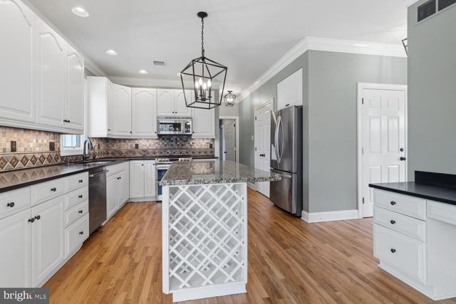 1 SAINT ANDREWS CT, New Hope, PA 18938