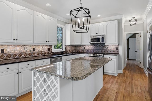 1 SAINT ANDREWS CT, New Hope, PA 18938