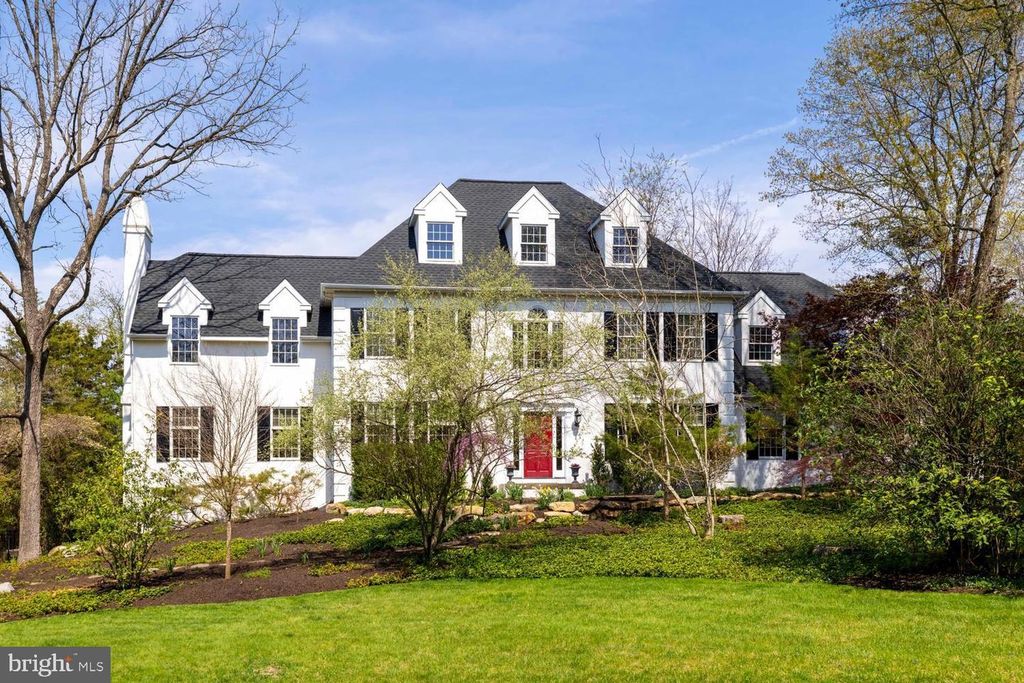 1 SAINT ANDREWS CT, New Hope, PA 18938