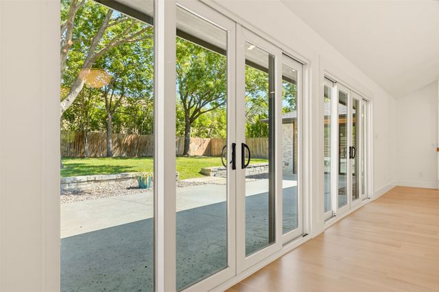 6331 Linden Lane, Dallas, TX 75230