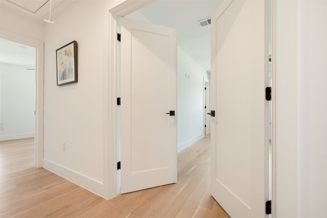 6331 Linden Lane, Dallas, TX 75230