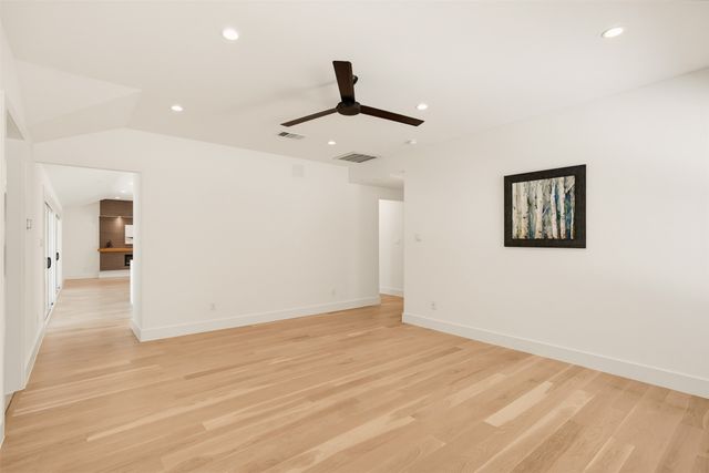 6331 Linden Lane, Dallas, TX 75230