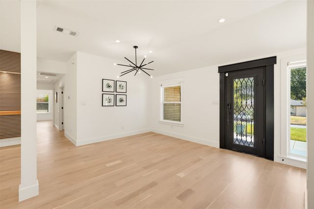 6331 Linden Lane, Dallas, TX 75230