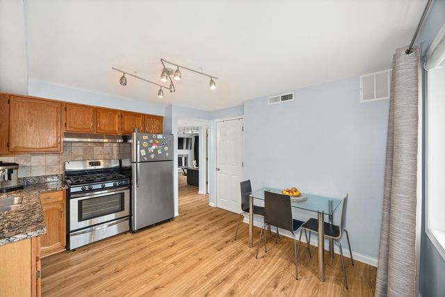11133 S 84th Avenue 1B, Palos Hills, IL 60465