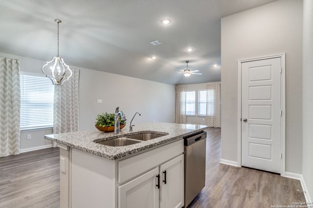 7237 Yucca, San Antonio, TX 78253