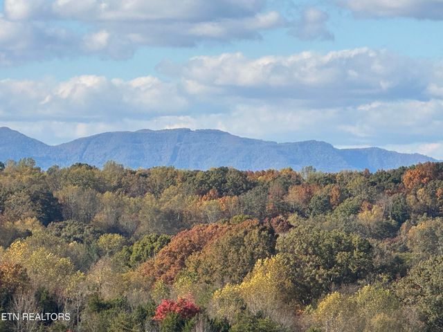 1885 Hickory Reserve Rd, Knoxville, TN 37932