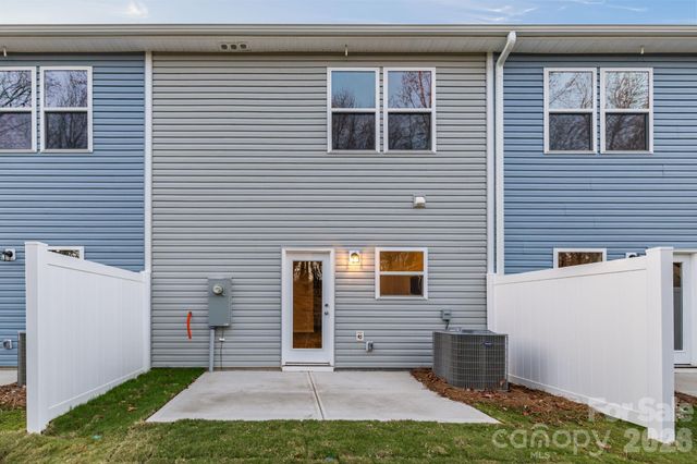 4552 Green Drake Drive, Charlotte, NC 28269