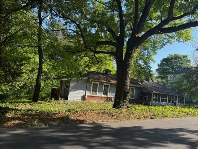 2420 Claude Street, Atlanta, GA 30318