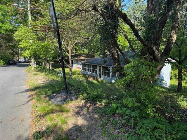 2420 Claude Street, Atlanta, GA 30318