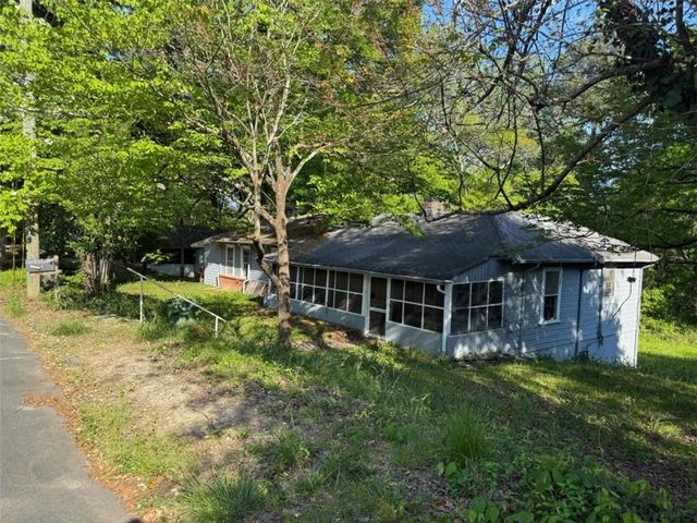 2420 Claude Street, Atlanta, GA 30318
