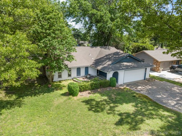 8205 S Birch Avenue, Broken Arrow, OK 74011