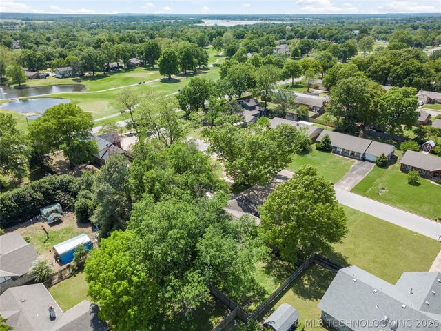 8205 S Birch Avenue, Broken Arrow, OK 74011