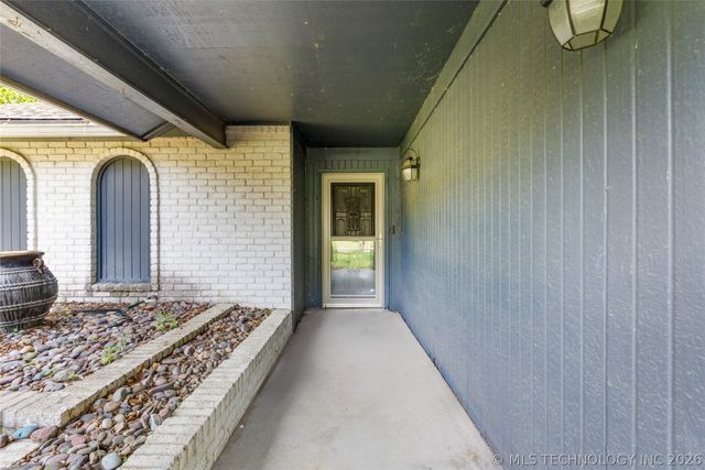 8205 S Birch Avenue, Broken Arrow, OK 74011