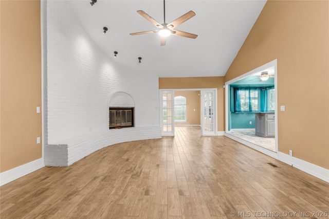 8205 S Birch Avenue, Broken Arrow, OK 74011